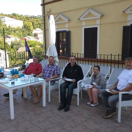 Raffaello Residence Sassoferrato Zewnętrze zdjęcie