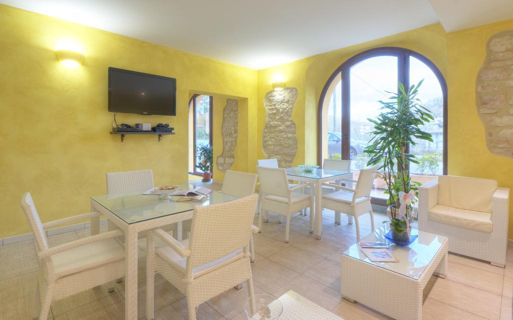 Raffaello Residence Sassoferrato Zewnętrze zdjęcie