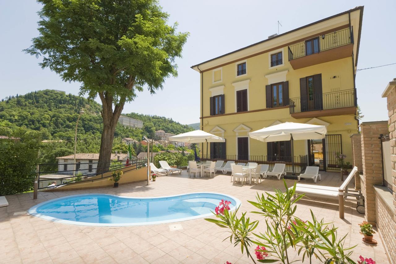 Raffaello Residence Sassoferrato Zewnętrze zdjęcie