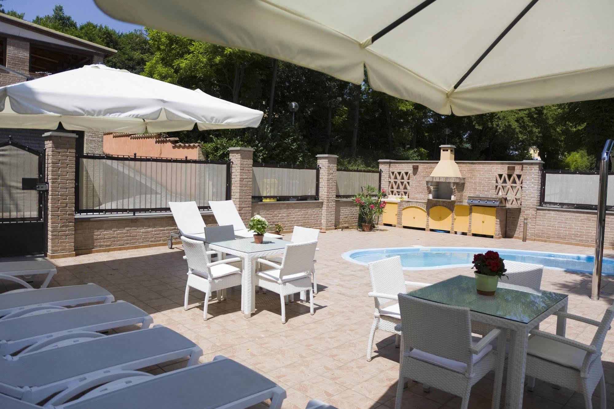 Raffaello Residence Sassoferrato Zewnętrze zdjęcie
